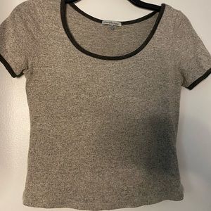 Stretchy grey crop top